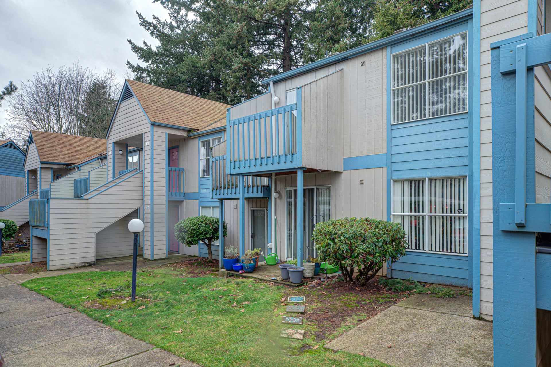 SALEM Apartment: 5535 WOODSIDE DRIVE SE