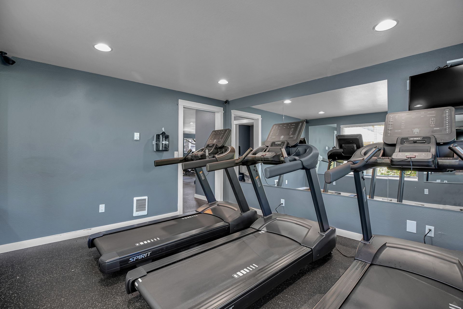 Gym at #173 MOUNTAIN VIEW APARTMENTS AT RIVERGREEN (6 of 7)