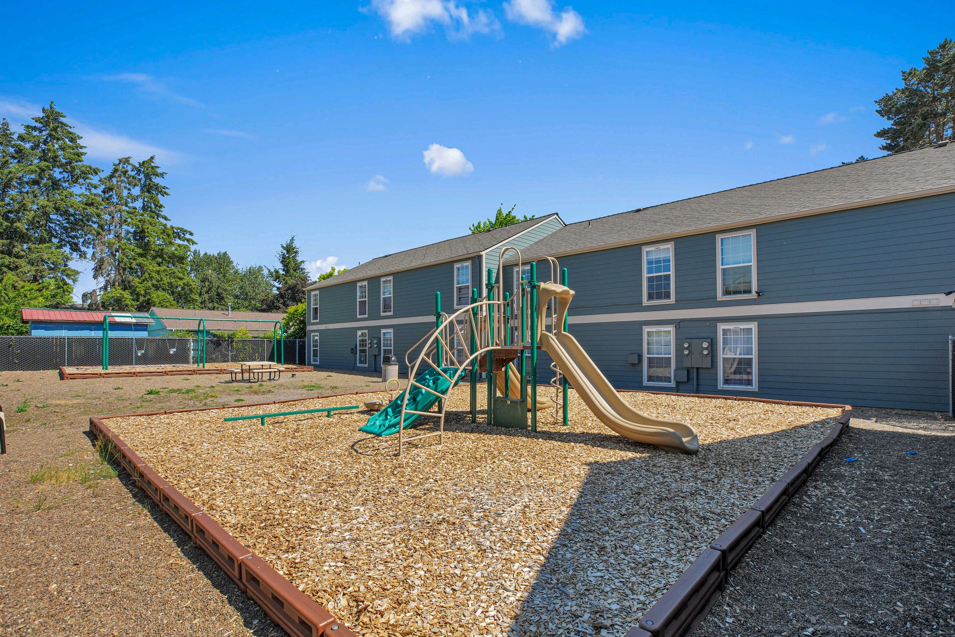 #187 BROOK HOLLOW APTS 16 of 34