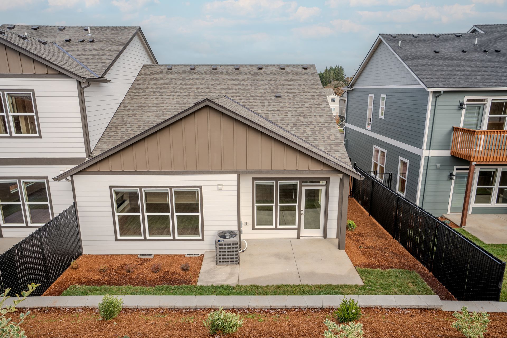 #193 LIBERTY CREST TOWNHOMES 4 of 12