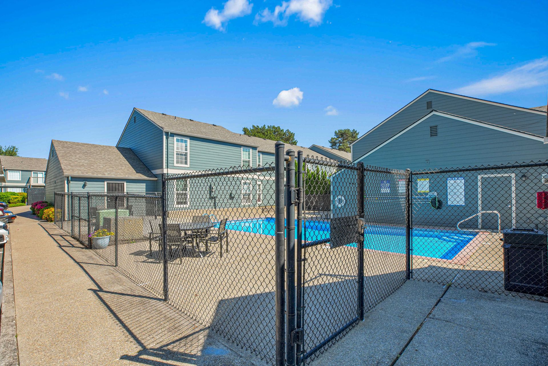 #187 BROOK HOLLOW APTS 8 of 12