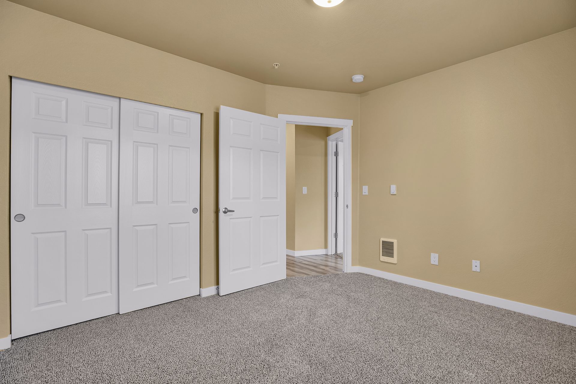 #196 COPPERFIELD APTS 32 of 35