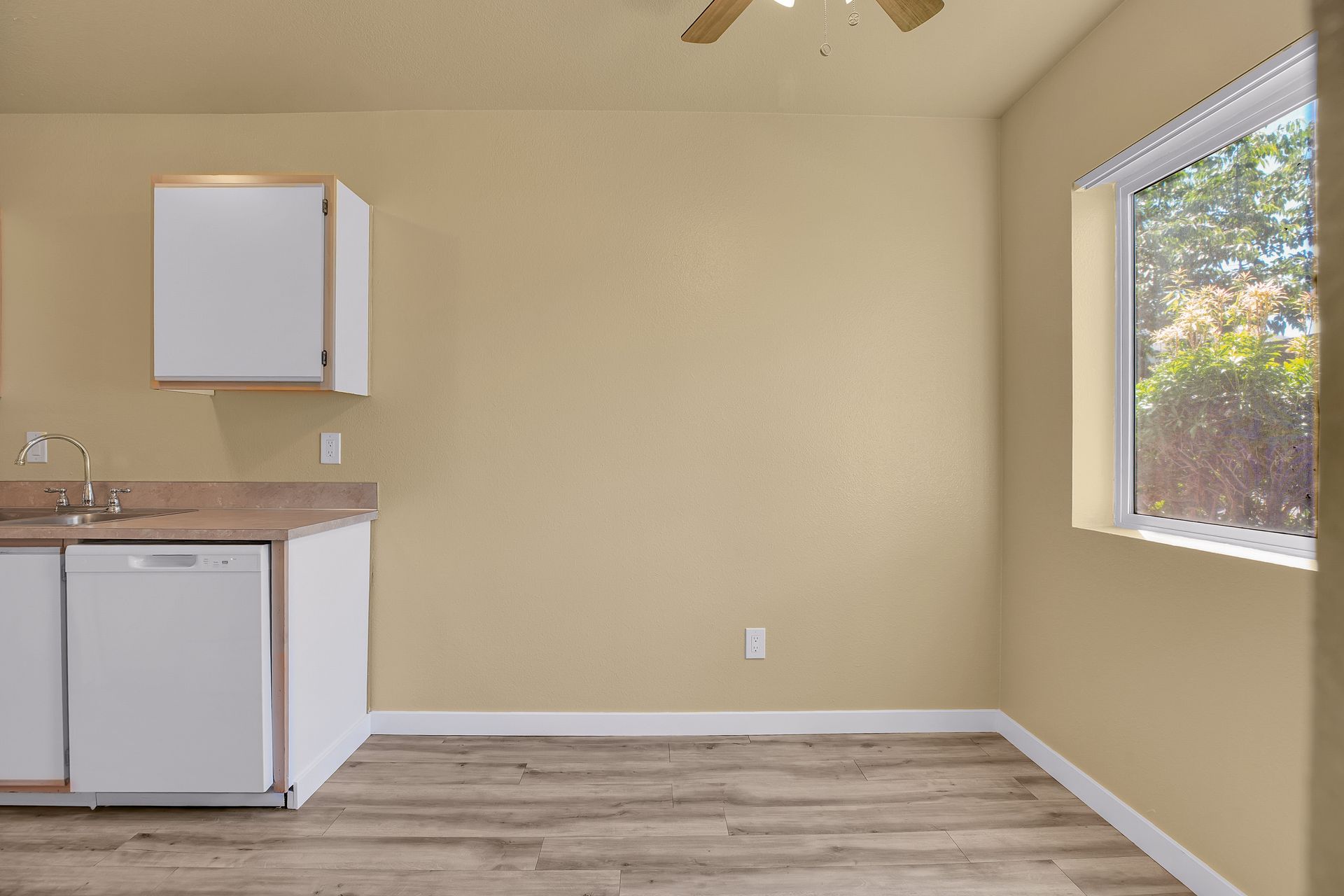 #196 COPPERFIELD APTS 12 of 35