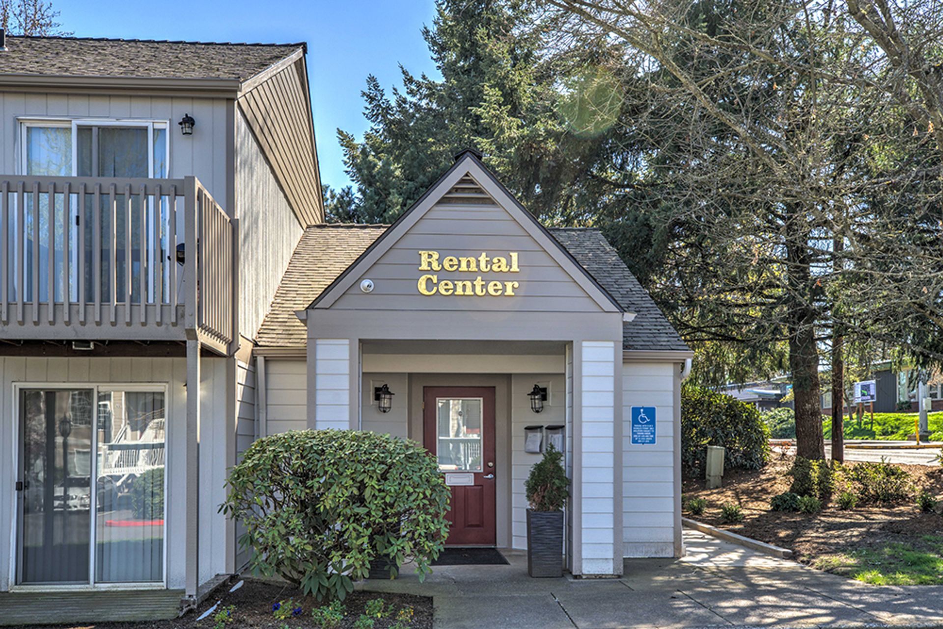 #201 FOX HOLLOW APTS 4 of 12