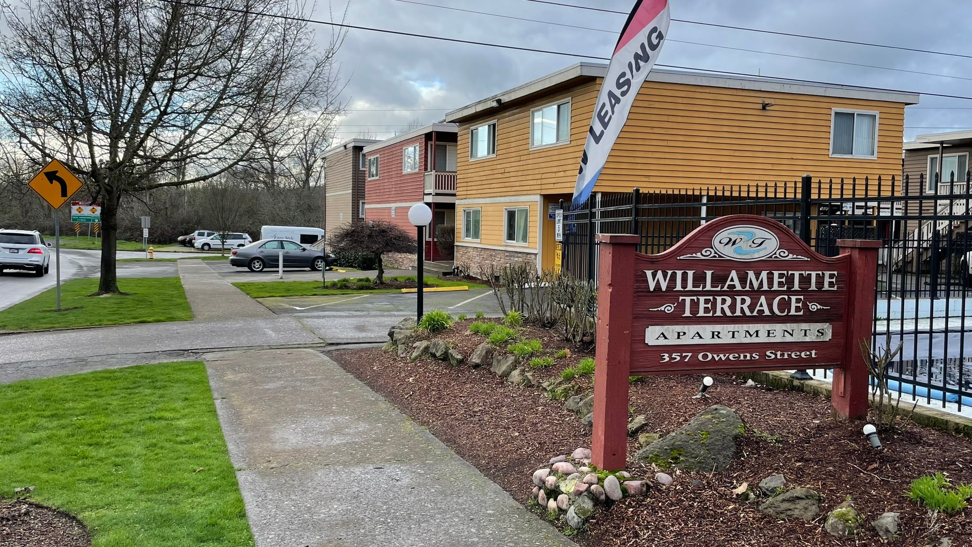 SALEM Apartment: 357 OWENS STREET S