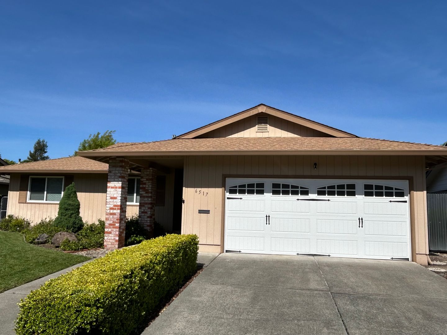 Santa Rosa House: 6517 Stone Bridge Rd