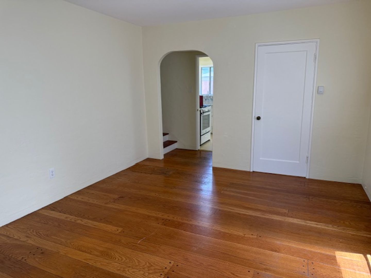 Albany Apartment: Kains Street