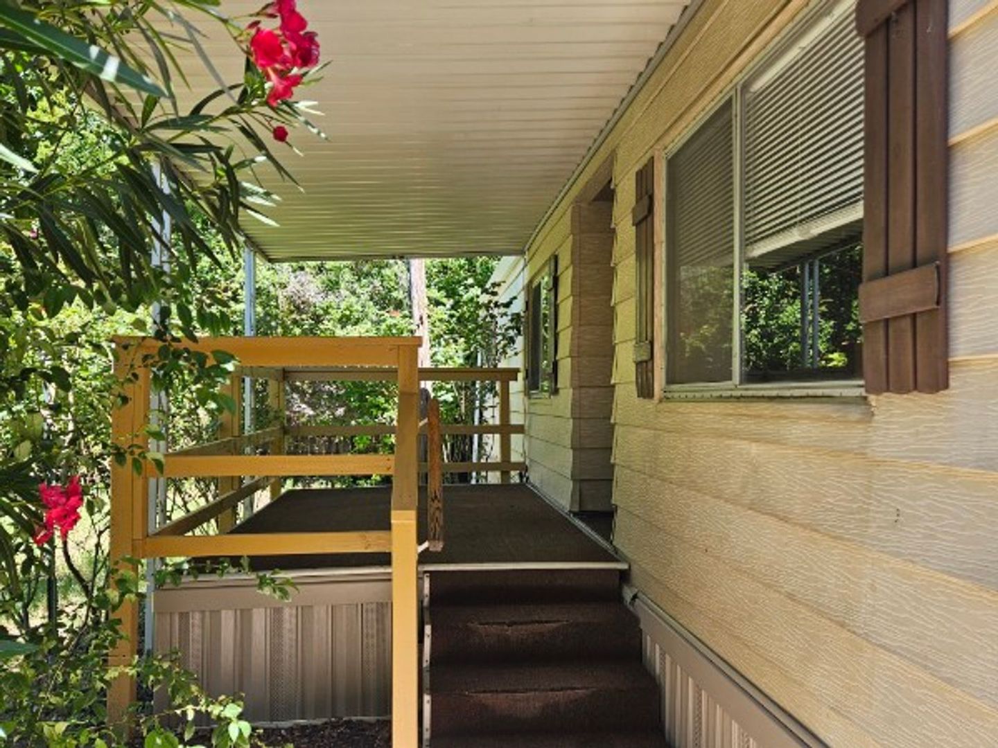Upper Lake House: 571 Clover Dr #B