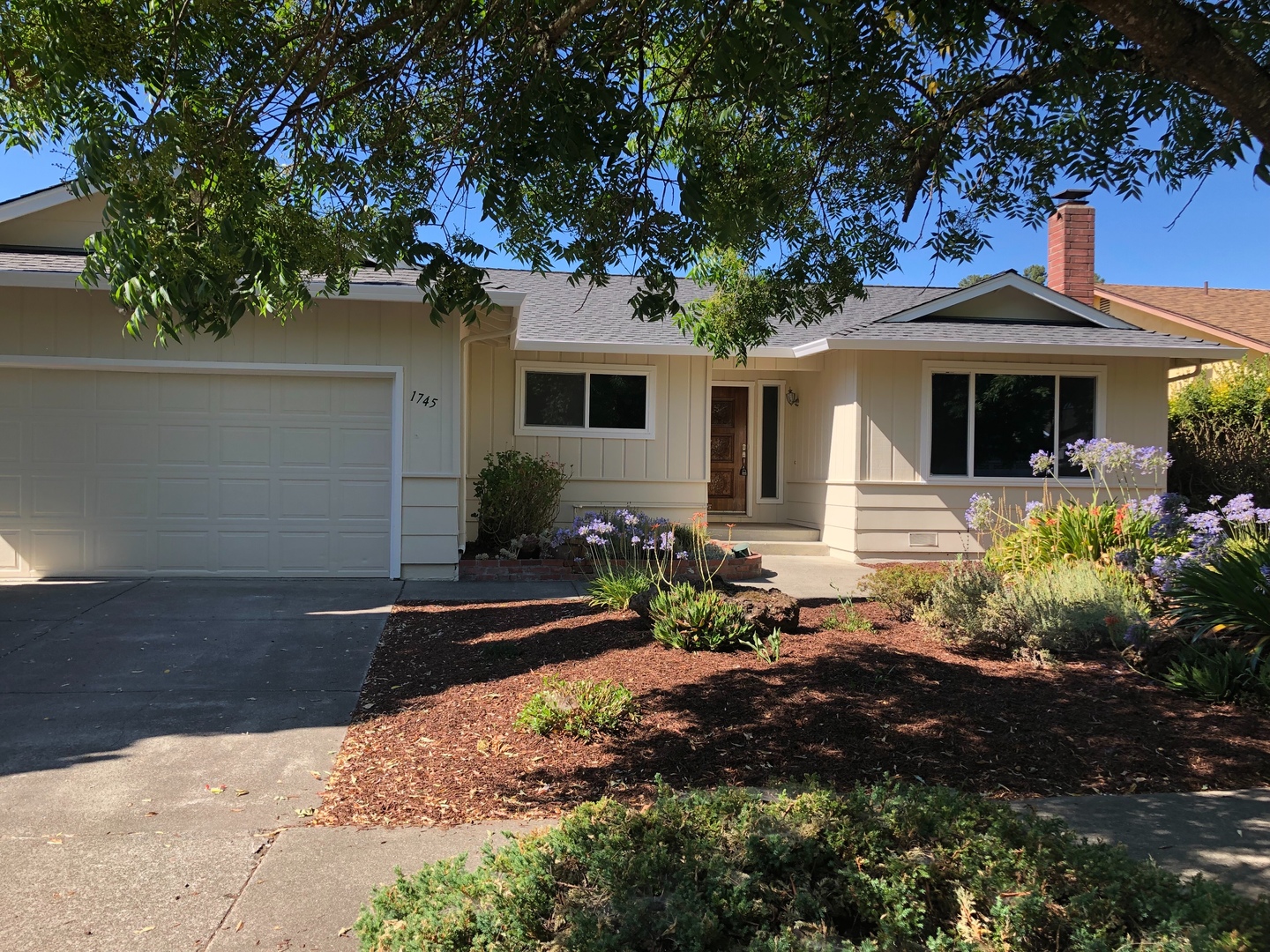 Santa Rosa House: 1745 Glenbrook Drive
