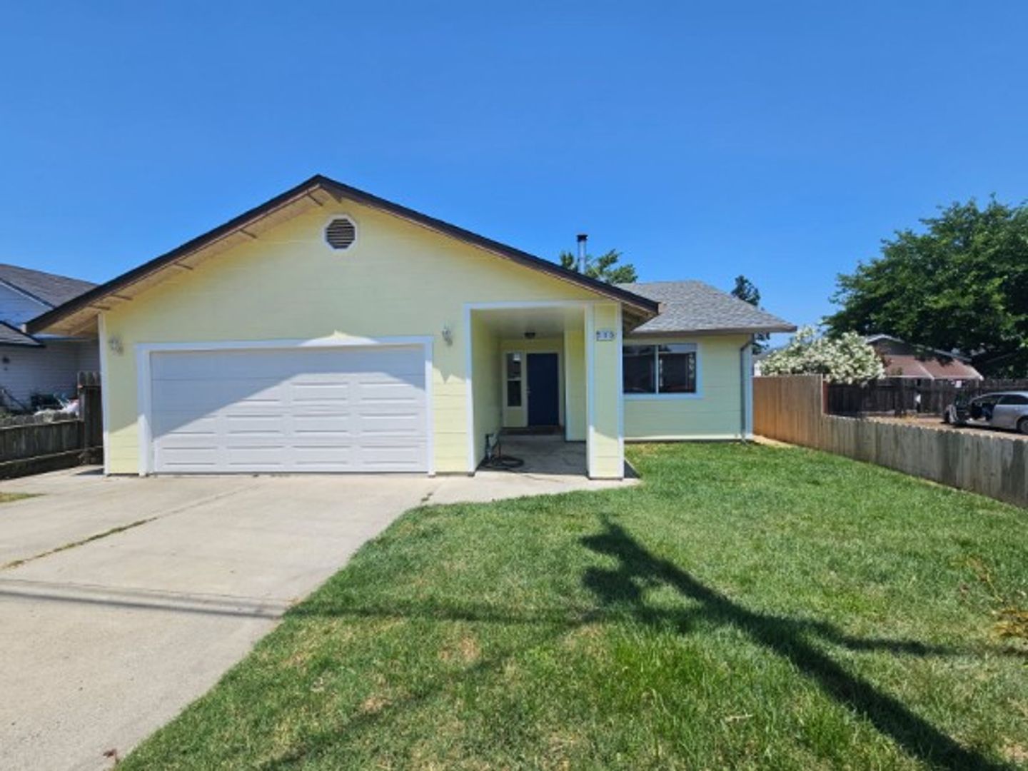 Lakeport House: 130 Walnut