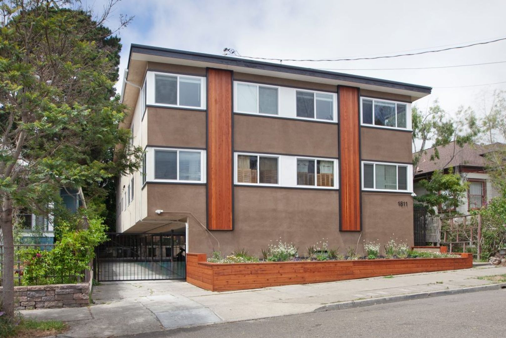 Berkeley Apartment: 1811 Francisco Street