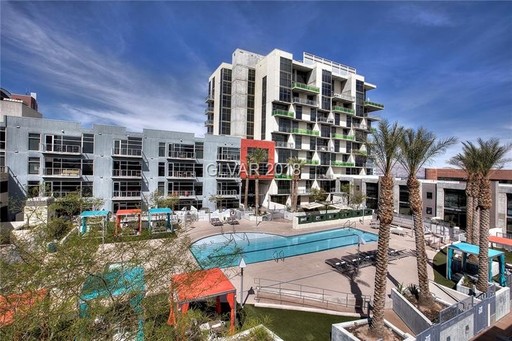 JUHL LOFT STYLE LIVING 1 BEDROOM + DEN UNIT FOR LEASE!!! – photo 1