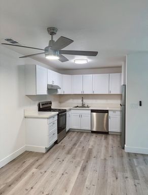 Welcome Home to Parkview – photo 1