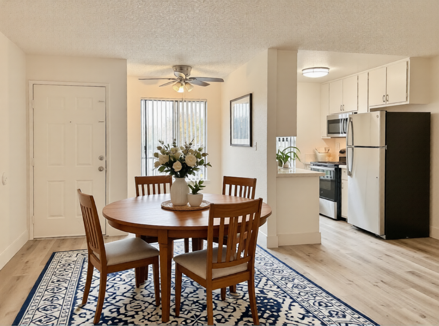 Sacramento Apartment: 5311 College Oak Drive