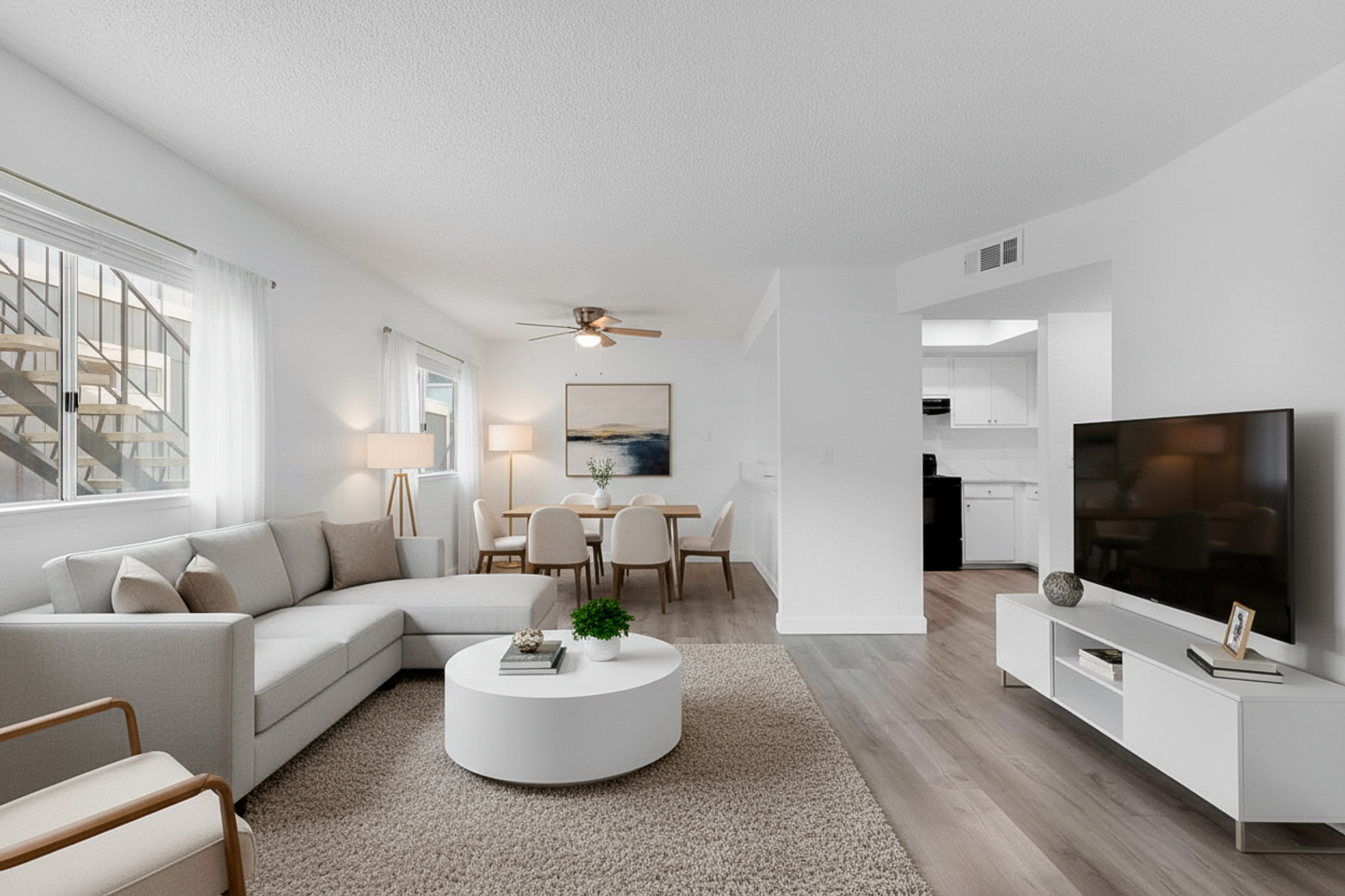 Carmichael Apartment: 5110 El Camino Ave