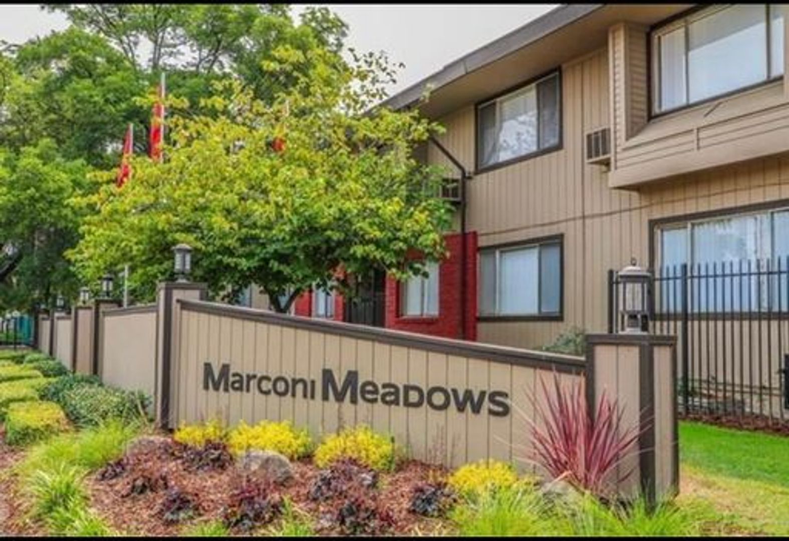 Carmichael Apartment: 4730 Marconi Ave