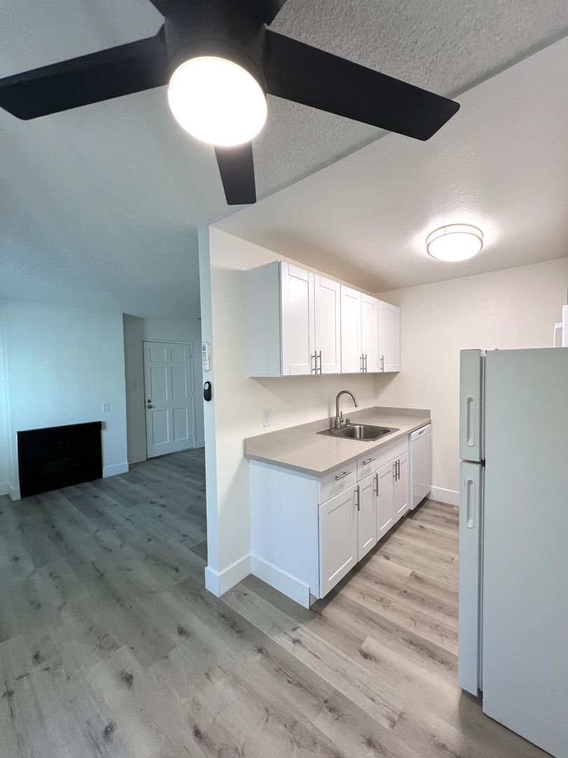 Sacramento Apartment: 1300 G Street