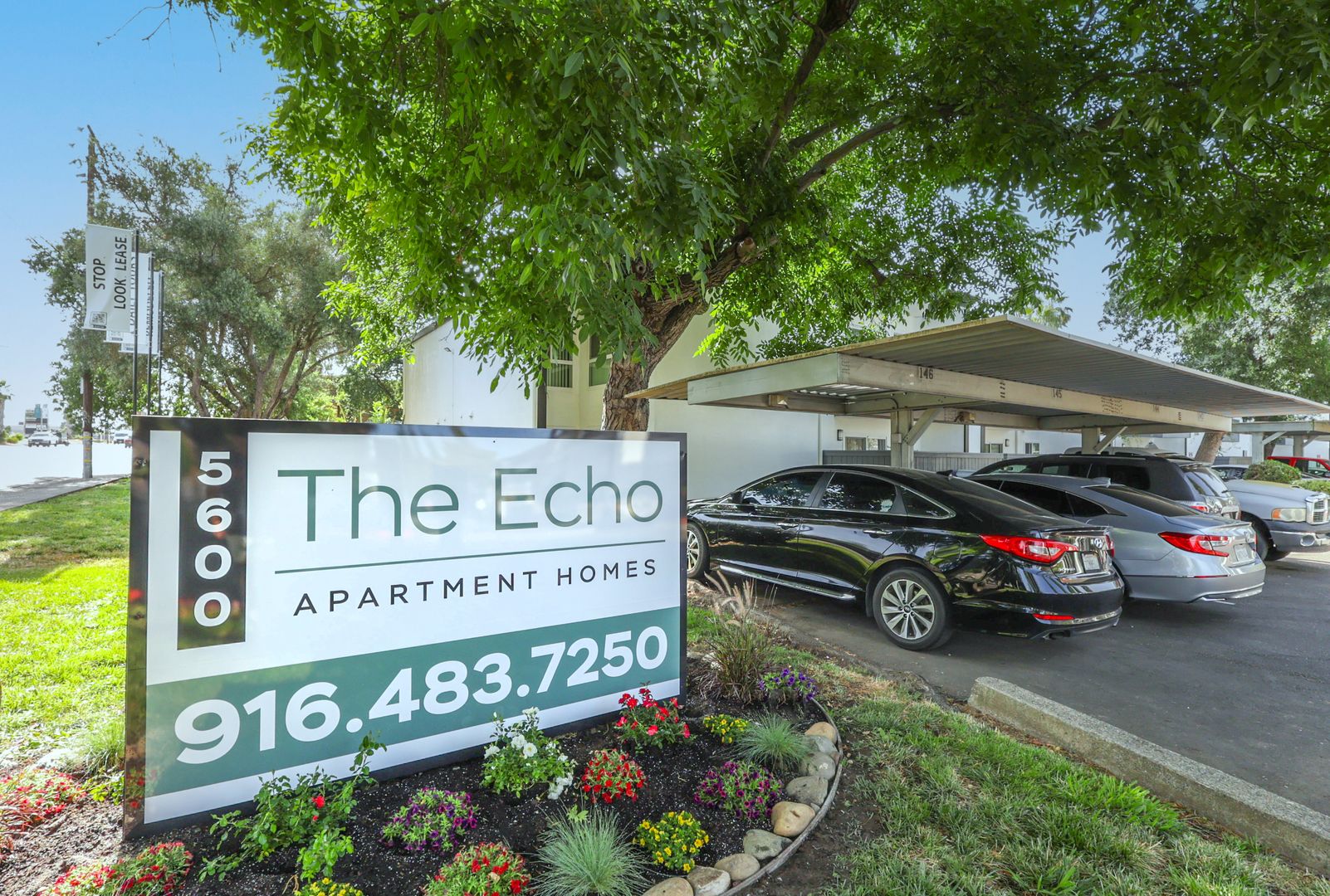 Carmichael Apartment: 5600 Marconi Ave