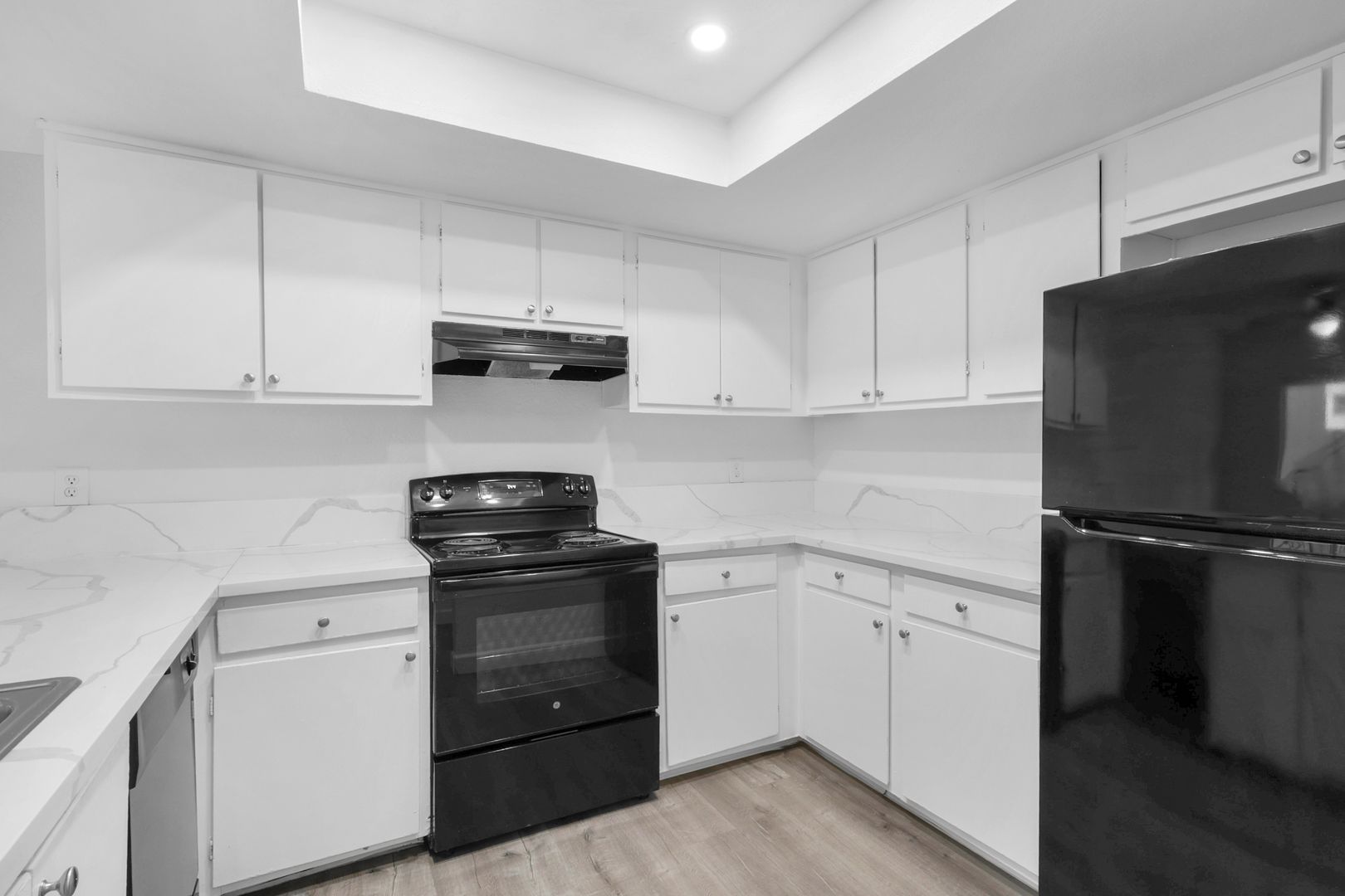 Carmichael Apartment: 5110 El Camino Ave