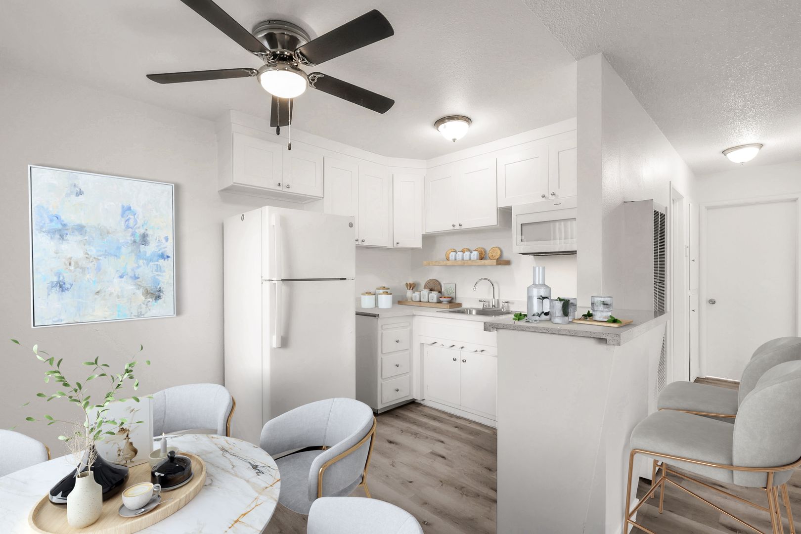 Carmichael Apartment: 5307-5325 Marconi Ave