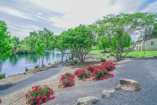 Relax & Unwind at Parkview – photo 1