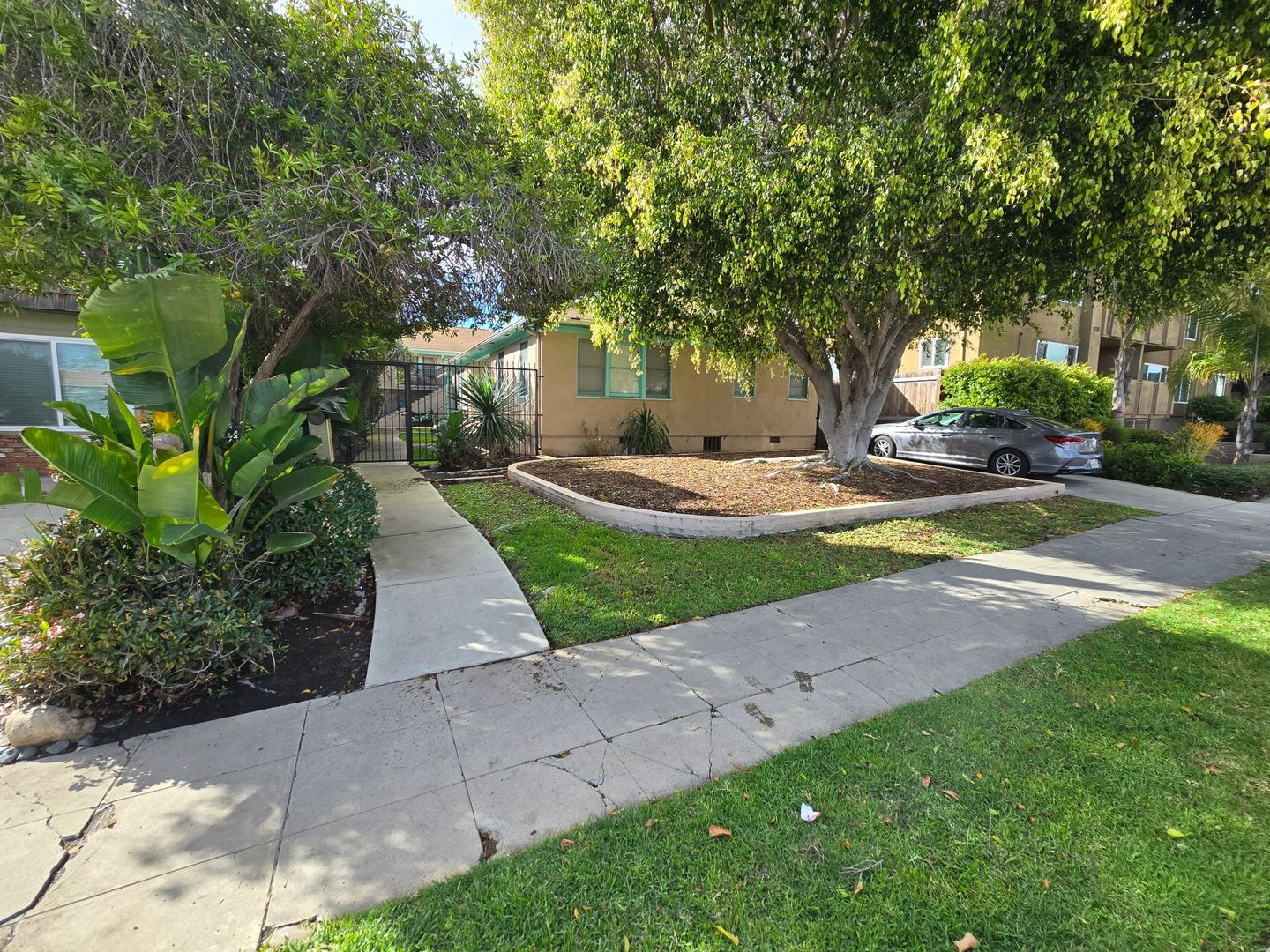 San Diego Apartment: 4044 Kansas St.