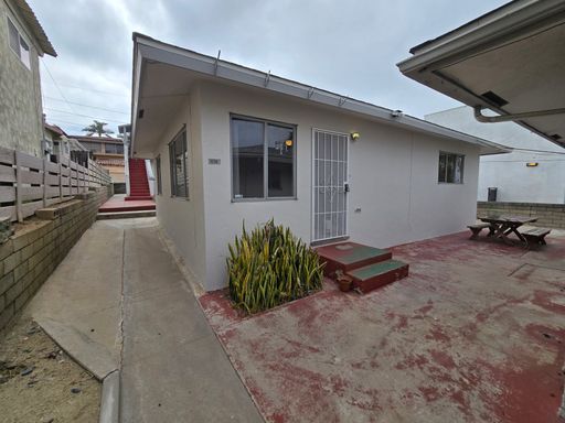 Charming 2-Bedroom Cottage in Bay Ho/Clairemont – Detached Unit with Carport! – photo 1