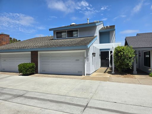 Move-Special: 1/2 off 1st month’s rent! Spacious 3-Bedroom, 2.5-Bath Townhome in Desirable La Jolla