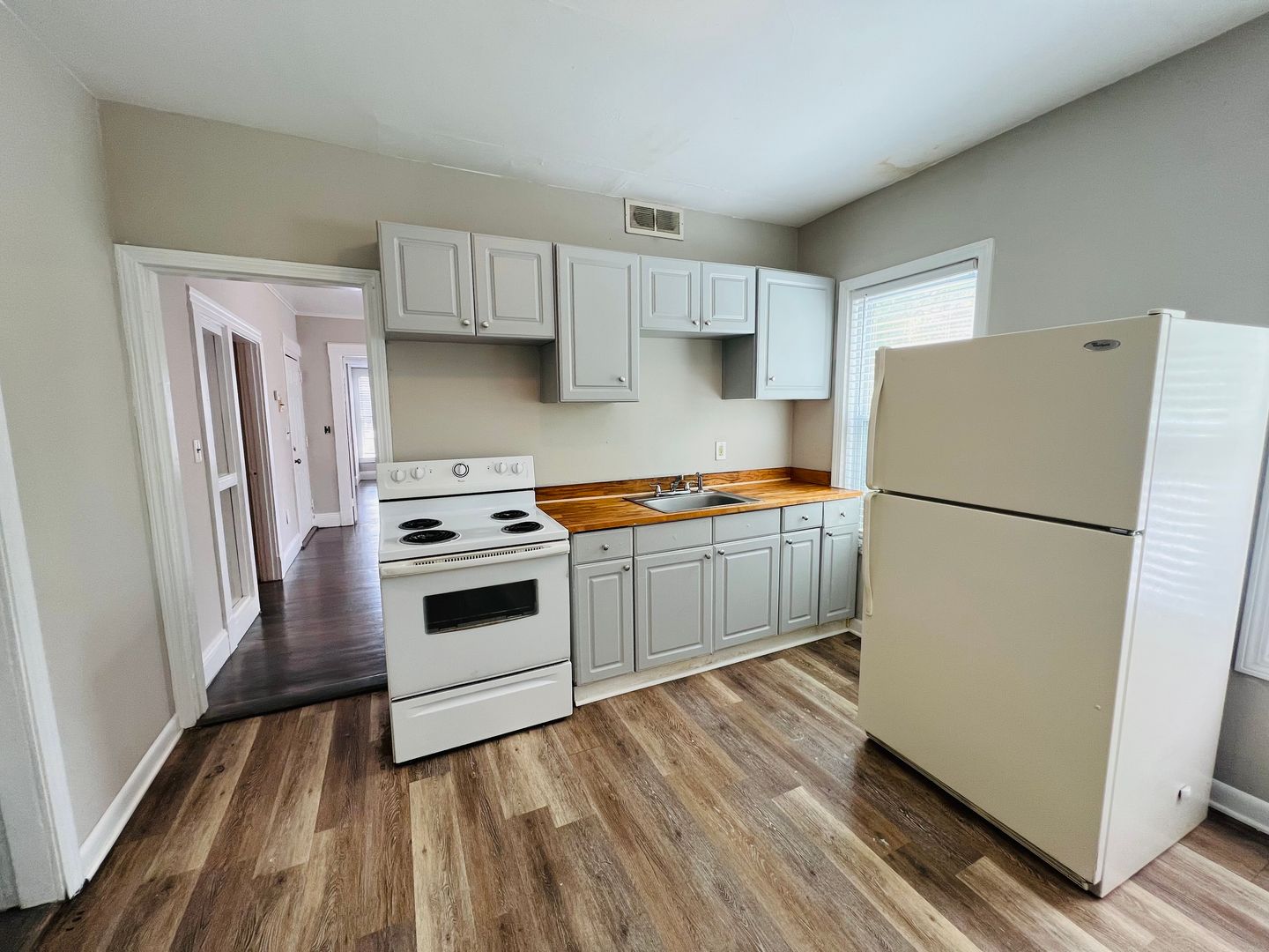 Brockton Apartment: 14 Walnut St.