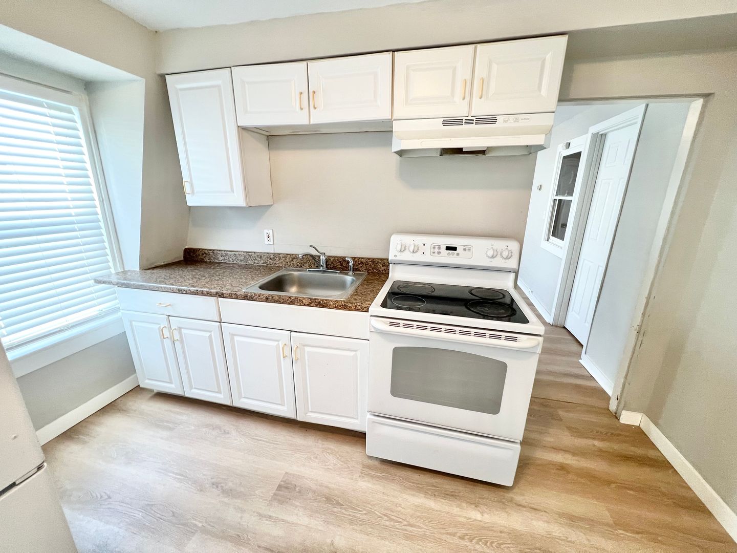 Brockton Apartment: 14 Walnut St.