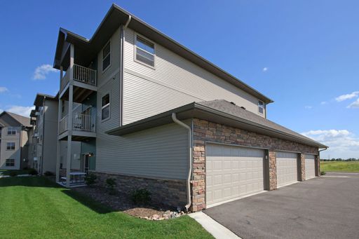 Pull Right In to this 2 Bedroom & 2 Bath!
