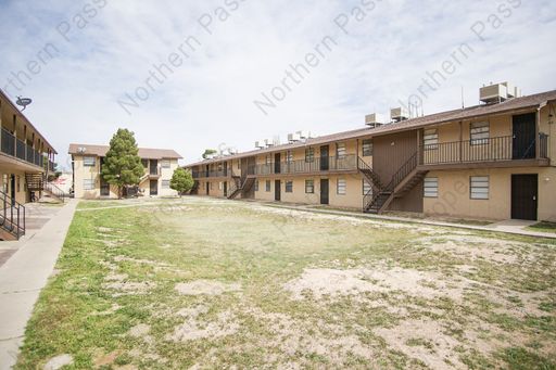 2 BDR Apartment - Water Included! – photo 1