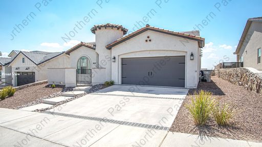 Spacious 4-Bedroom, 2-Bathroom Home – photo 1