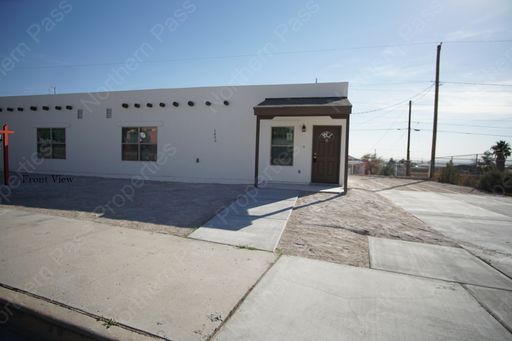 Spacious 3-Bedroom Duplex – photo 1