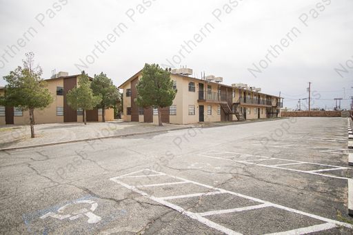 Cozy 2 BDR Northeast Apartment! – photo 1