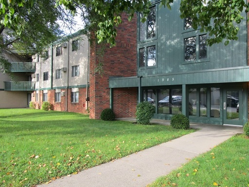 Fairway Woods Apartments