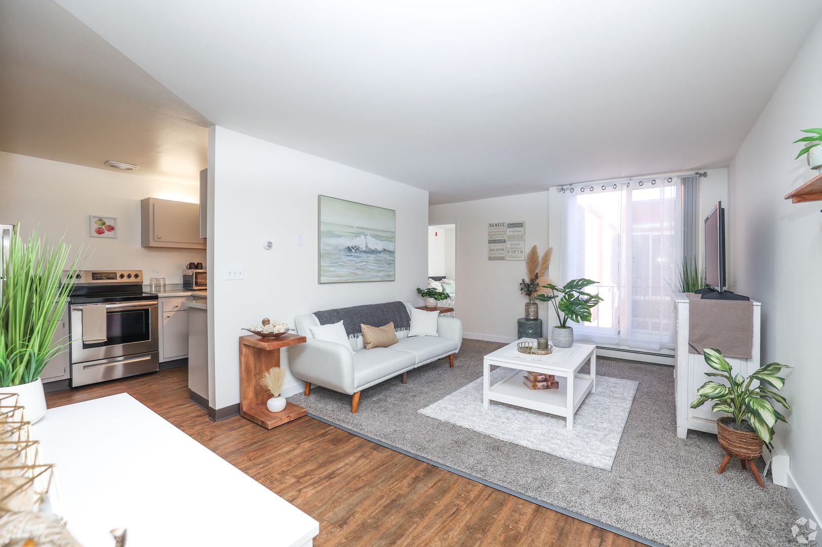 Milwaukee Apartment: 2720 N Frederick Ave / 2727 N Maryland Ave