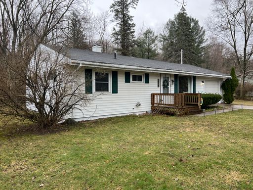 Charming Ranch Home with Easy, One-Level Living!