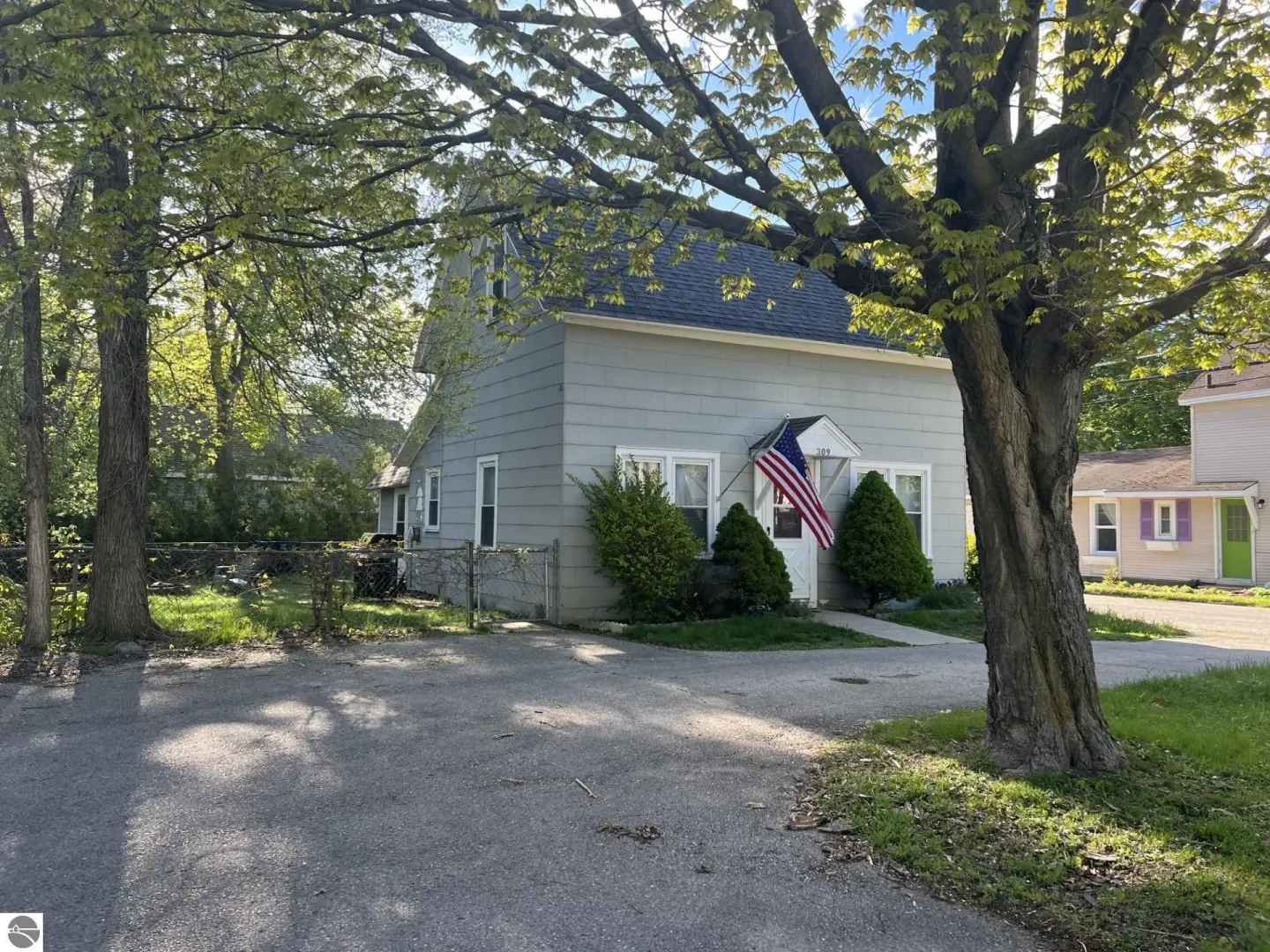 Traverse City House: 309 Rose St