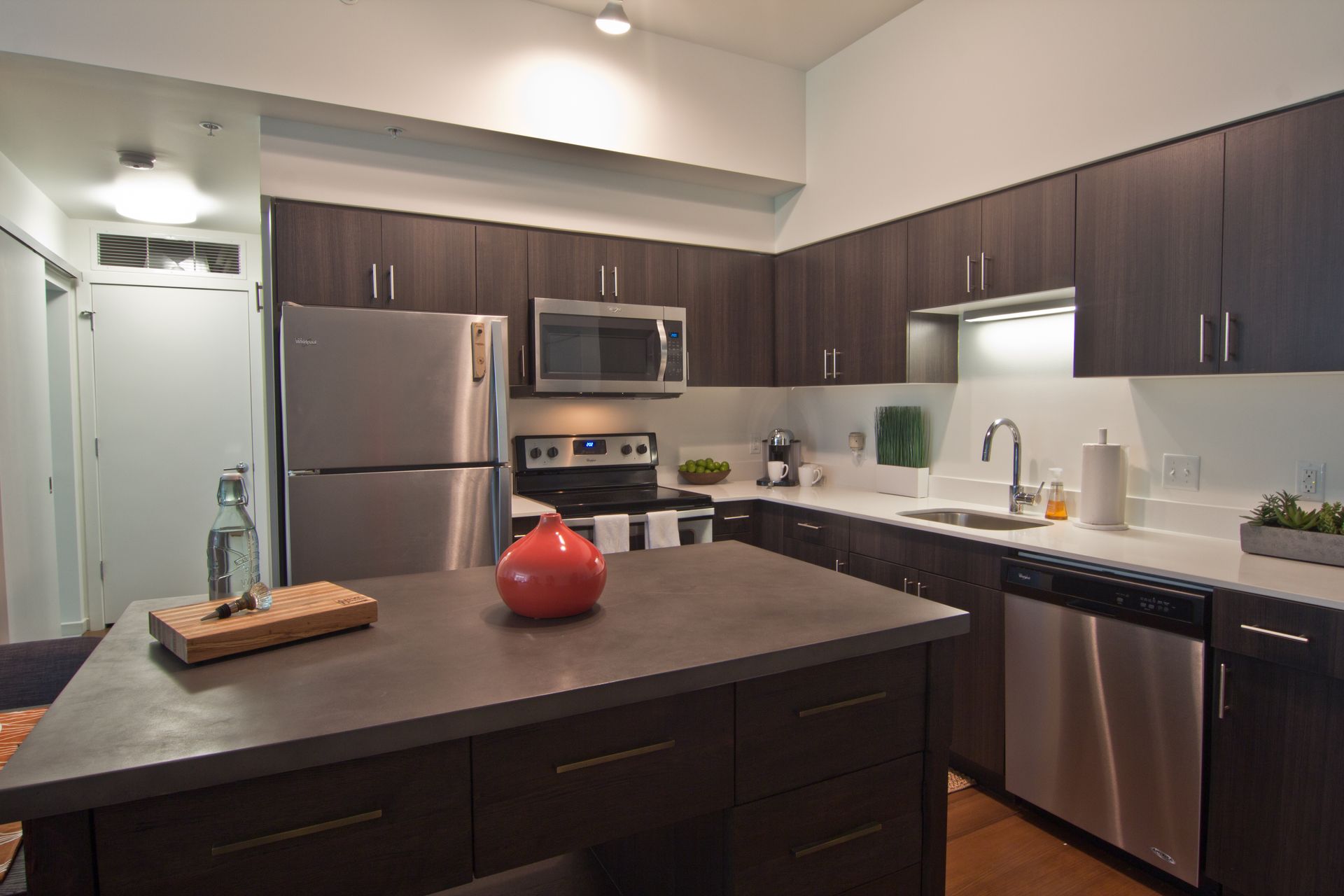 Detroit Apartment: 1544 E. Lafayette