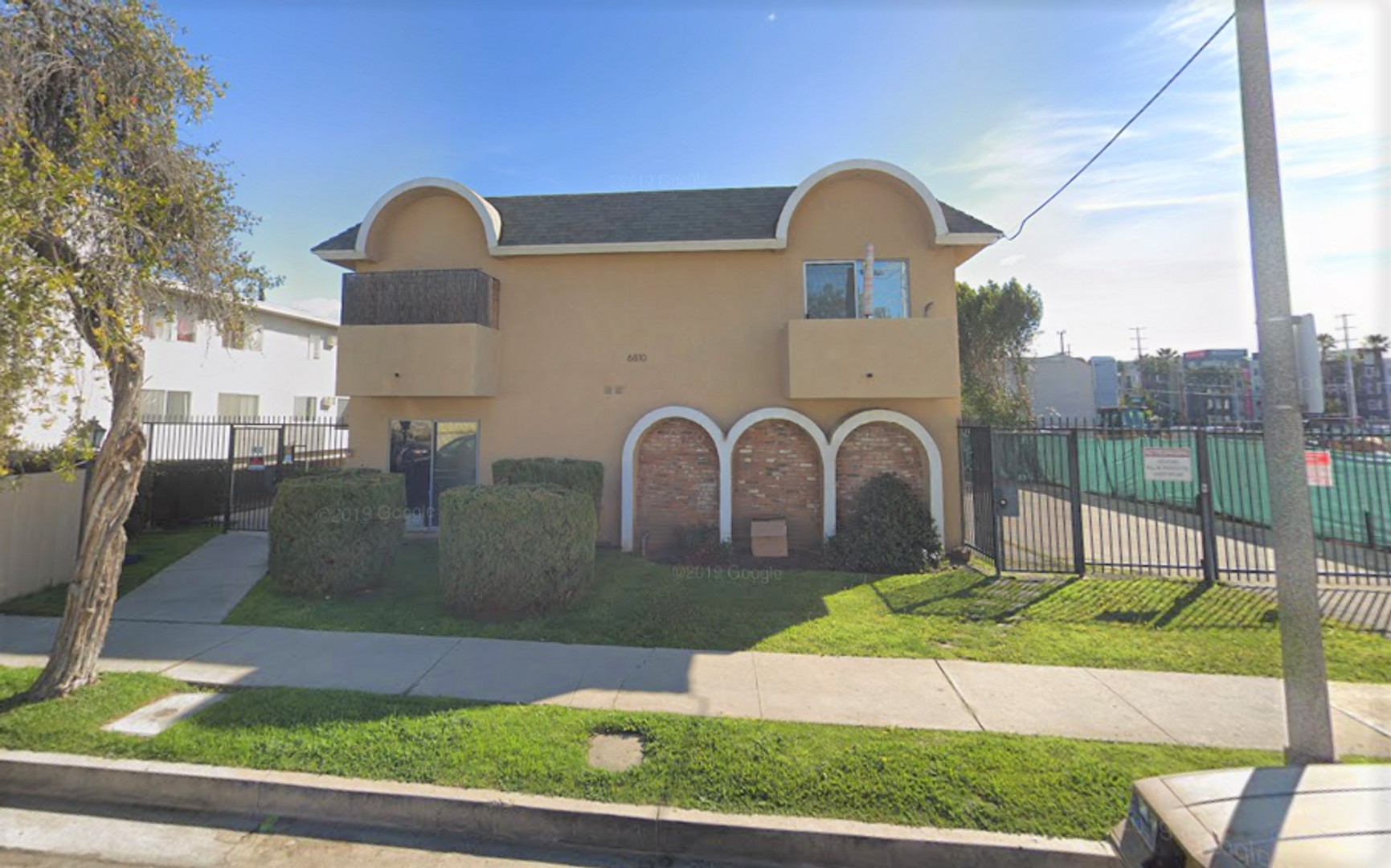 CANOGA PARK Apartment: 6810 MILWOOD AVE.,