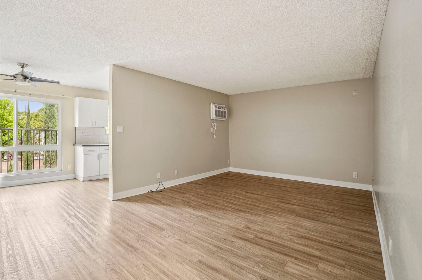 RESEDA Apartment: 8155 RESEDA BLVD.,