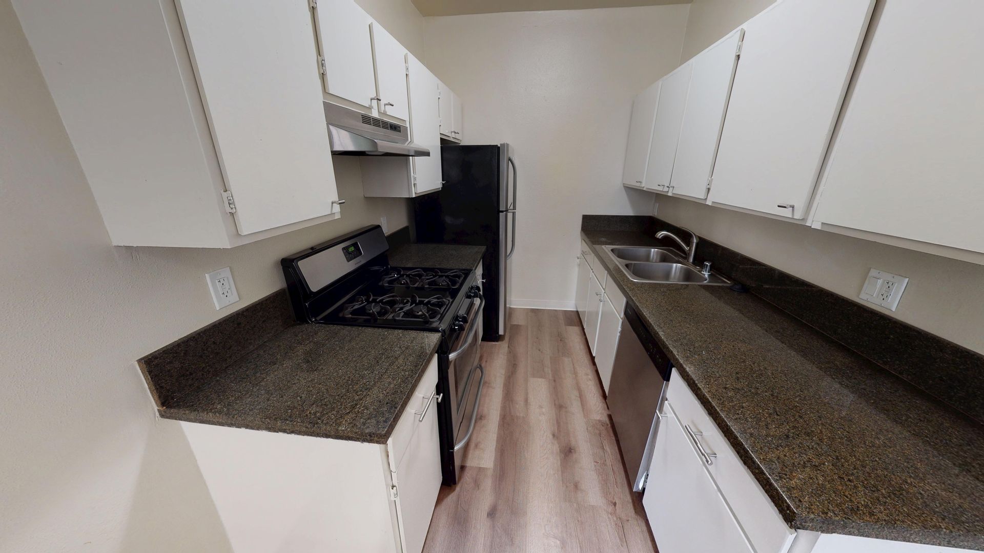 LOS ANGELES Apartment: 1006 S. ORANGE DR.