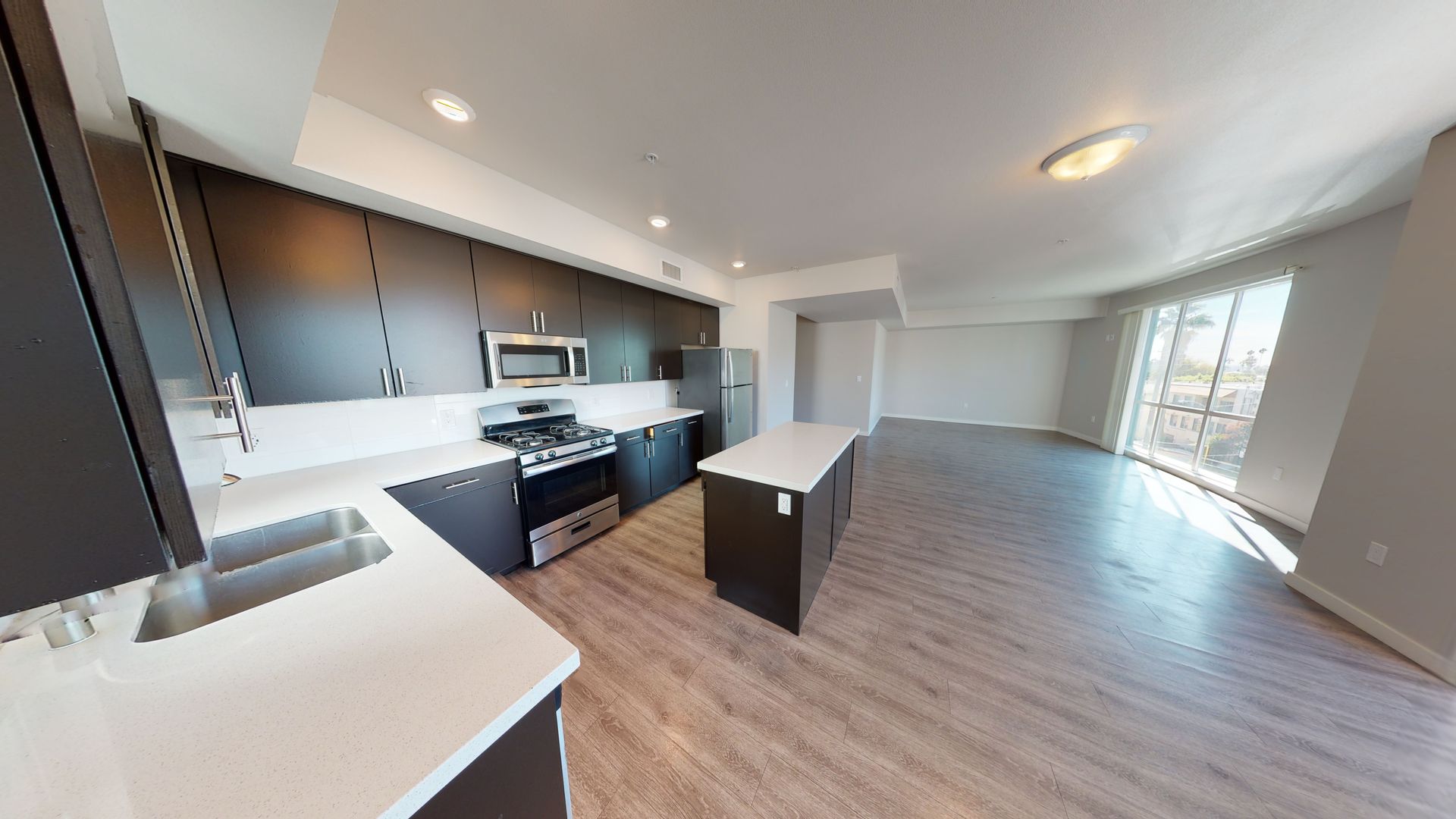 Los Angeles Apartment: 1432 N Curson Avenue