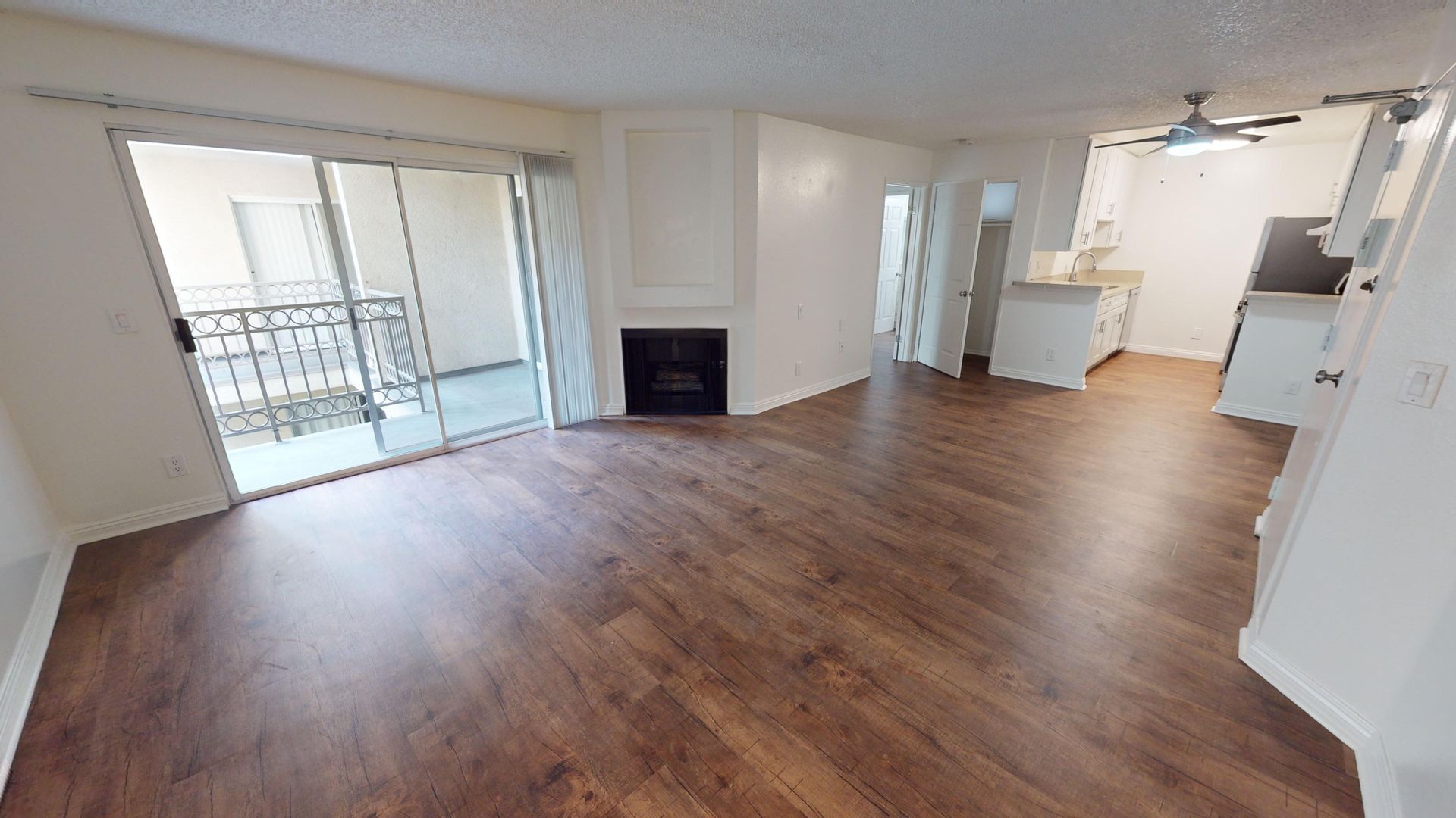 LOS ANGELES Apartment: 1530 NORTH DETROIT STREET