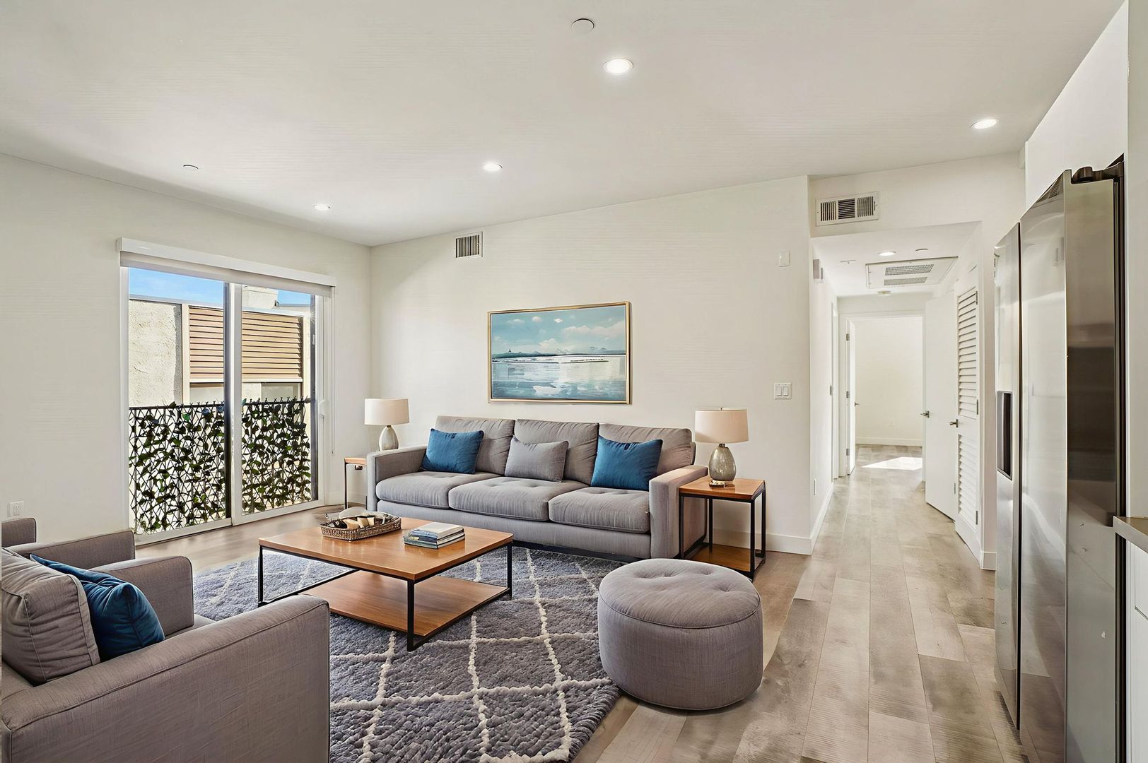 Studio City Apartment: 12905 Landale Street