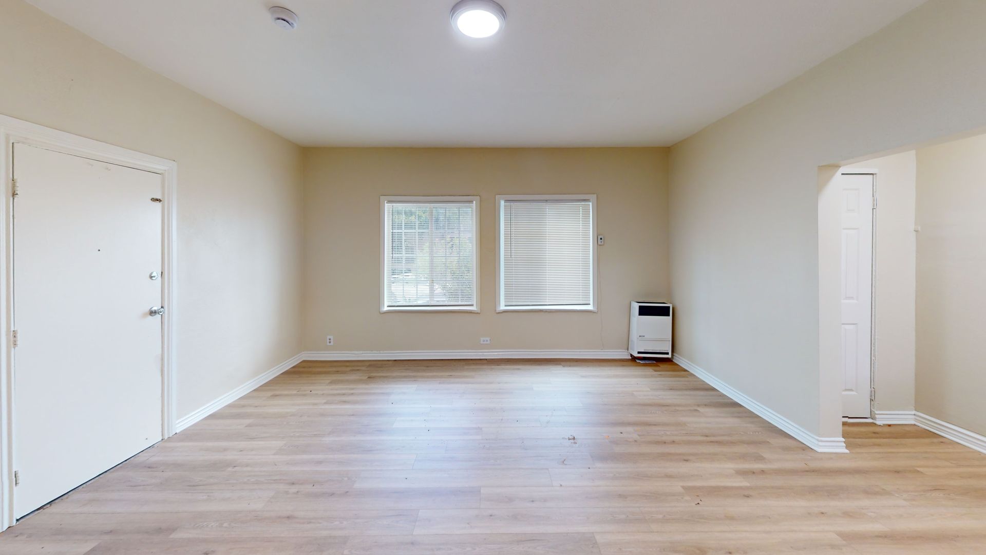 Los Angeles Apartment: 405 N. Soto Street