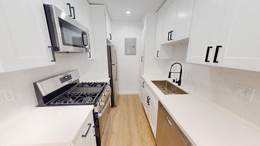 Welcome Home || Newly Upgraded WeHo Apt || FREE RENT! – photo 1