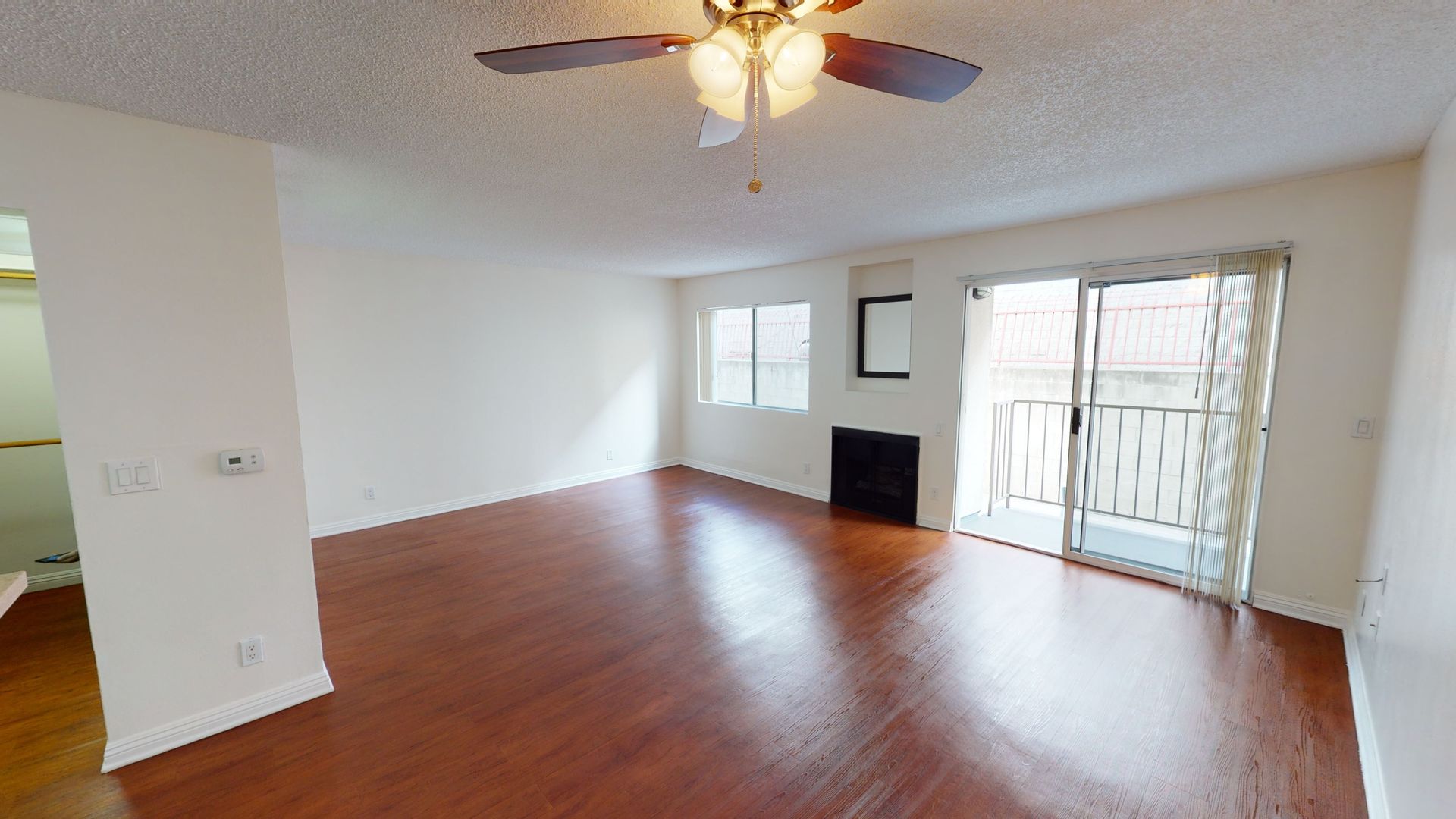 LOS ANGELES Apartment: 1530 NORTH DETROIT STREET