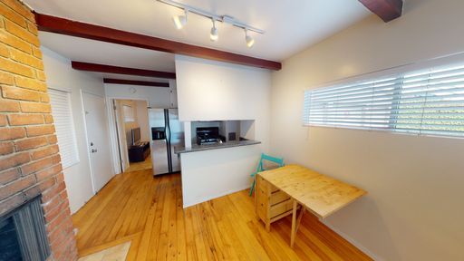 Beautiful 1 bed + 1 bath unit in West Hollywood! – photo 1